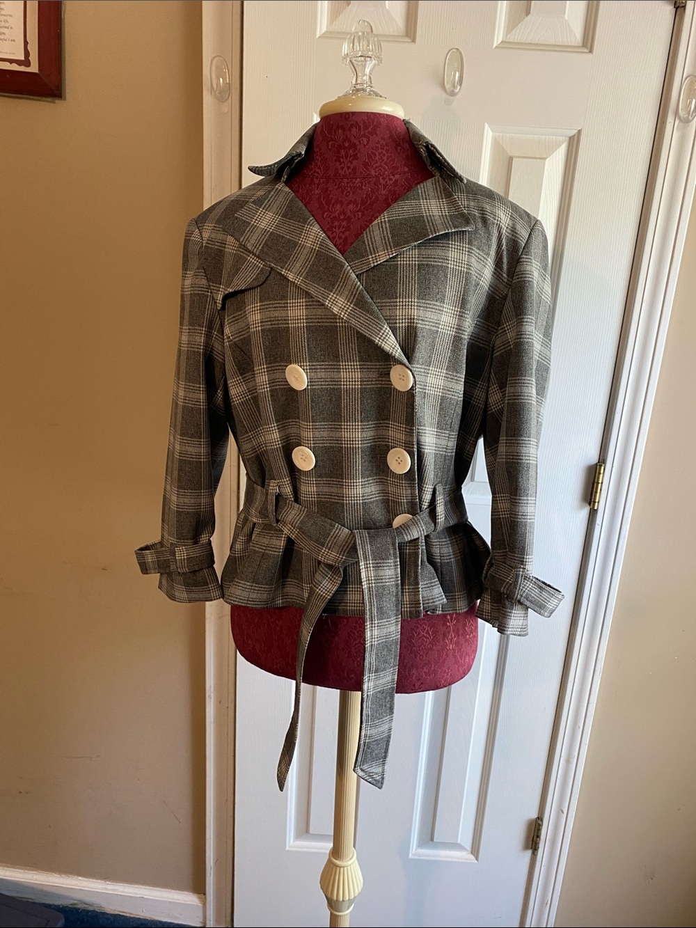 Larry Levine Gray Plaid Signature Double-Breasted Belted Jacket Size 16